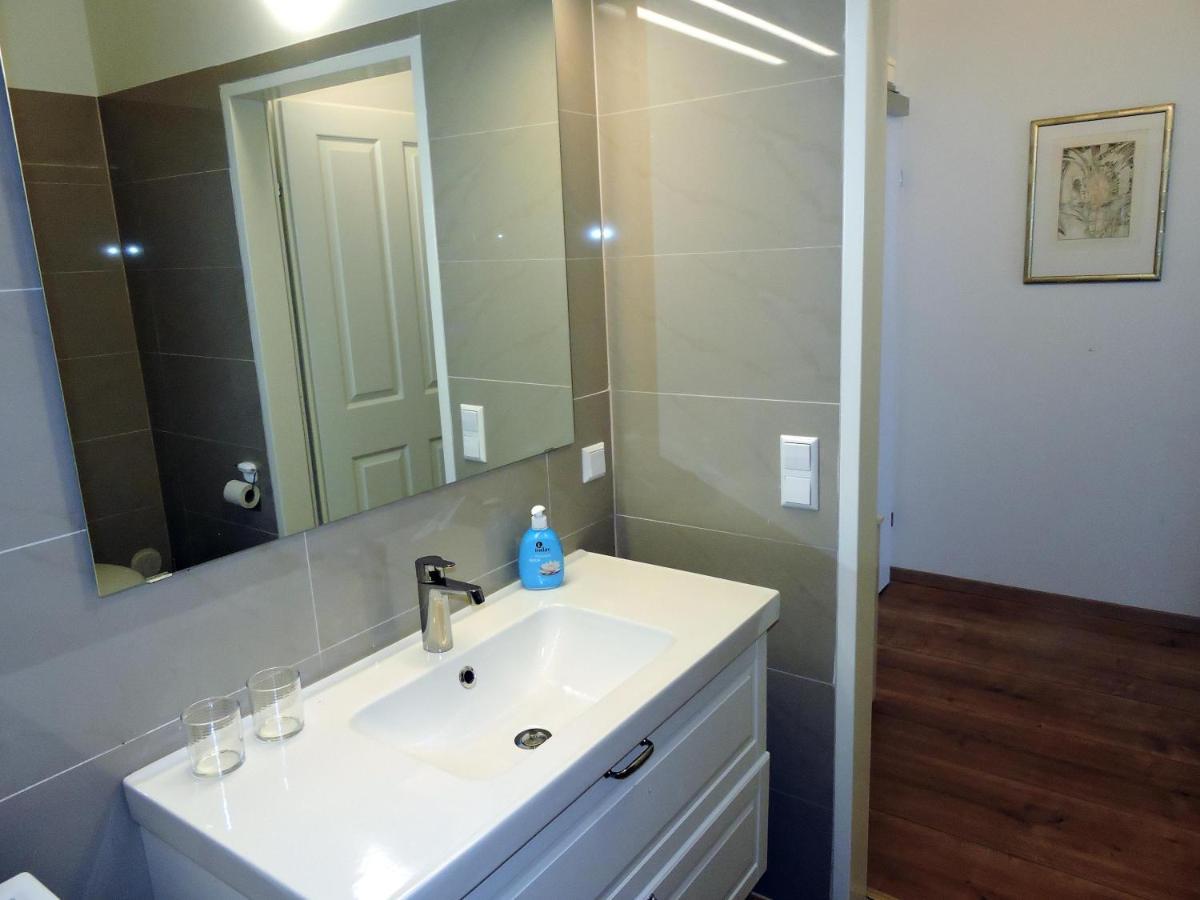 213 Prag, Studio Apartment, 27M2, 1-2 Personen Κλάγκενφουρτ Εξωτερικό φωτογραφία