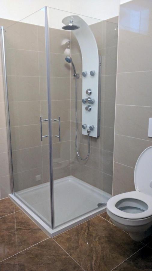 213 Prag, Studio Apartment, 27M2, 1-2 Personen Κλάγκενφουρτ Εξωτερικό φωτογραφία